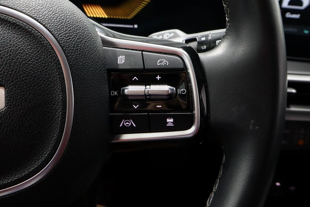 Used 2024 Kia Sorento S image 31