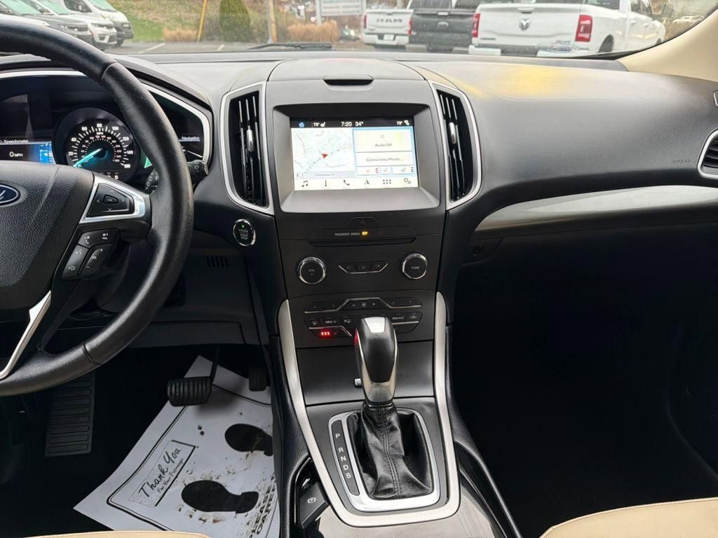 Used 2018 Ford Edge SEL w/ Equipment Group 201A AWD/4WD image 16