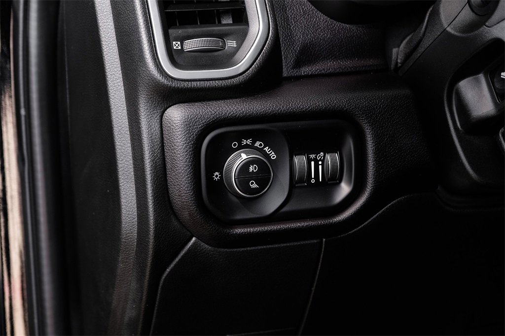 Used 2024 RAM 3500 Laramie w/ Bed Utility Group image 31