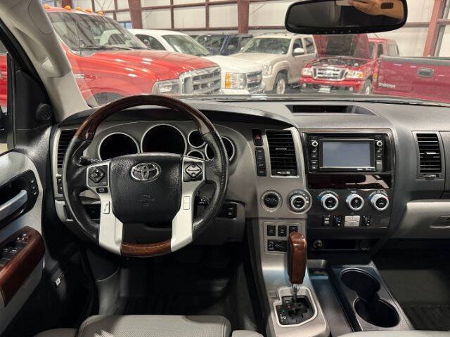 Used 2014 Toyota Sequoia Platinum AWD/4WD image 20
