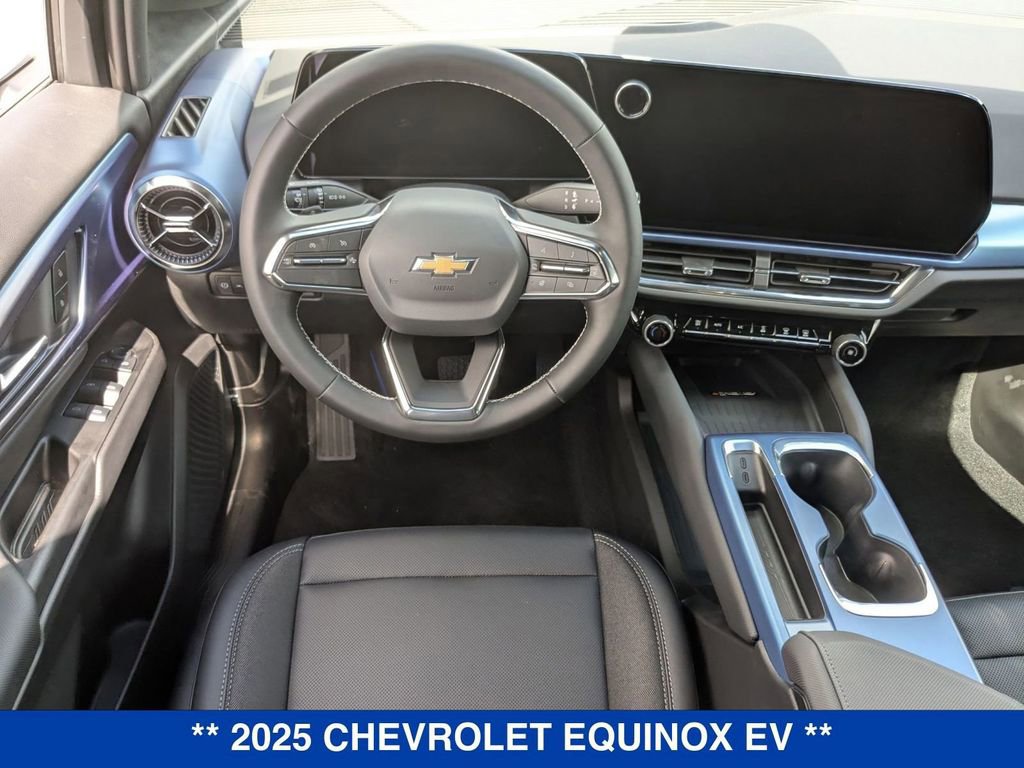 New 2025 Chevrolet Equinox EV LT image 28