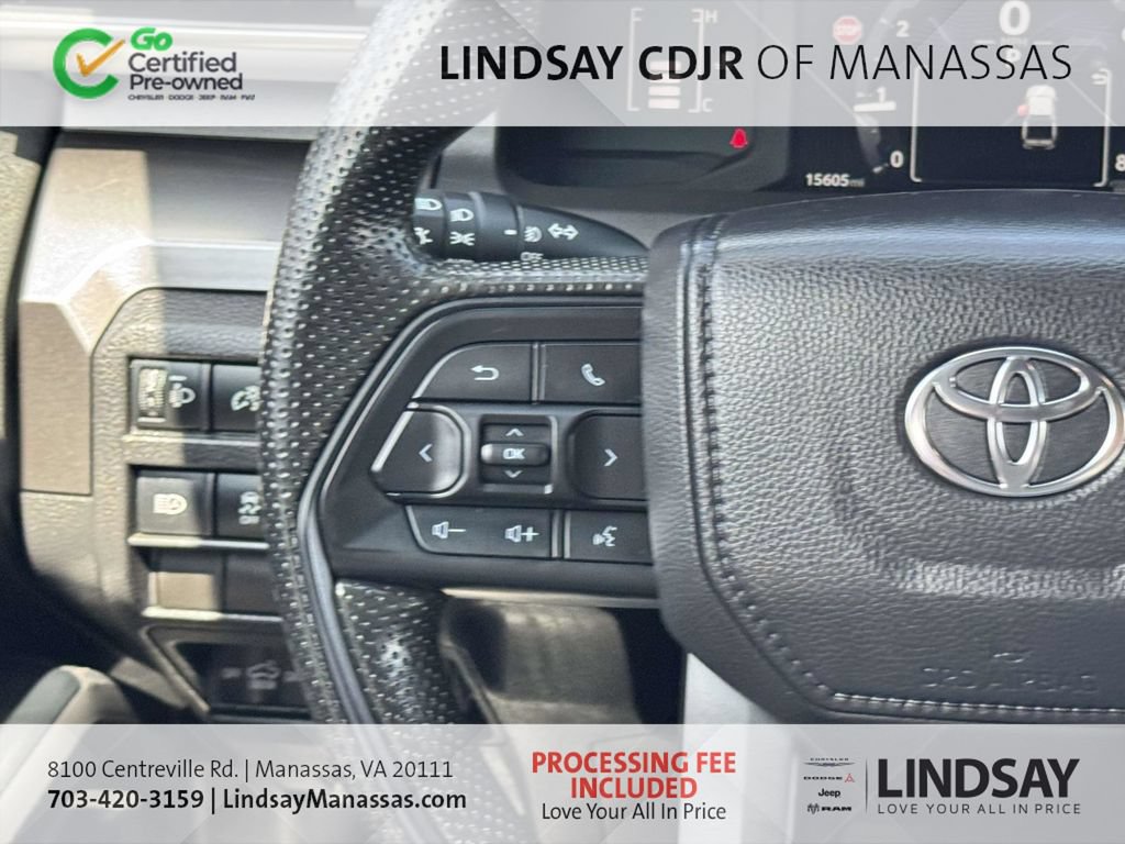 Used 2025 Toyota Tacoma SR5 AWD/4WD image 29