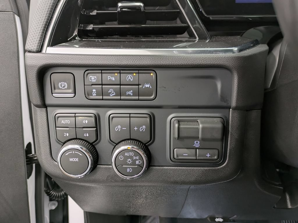 Used 2026 Chevrolet Tahoe RST w/ Comfort Package AWD/4WD image 20
