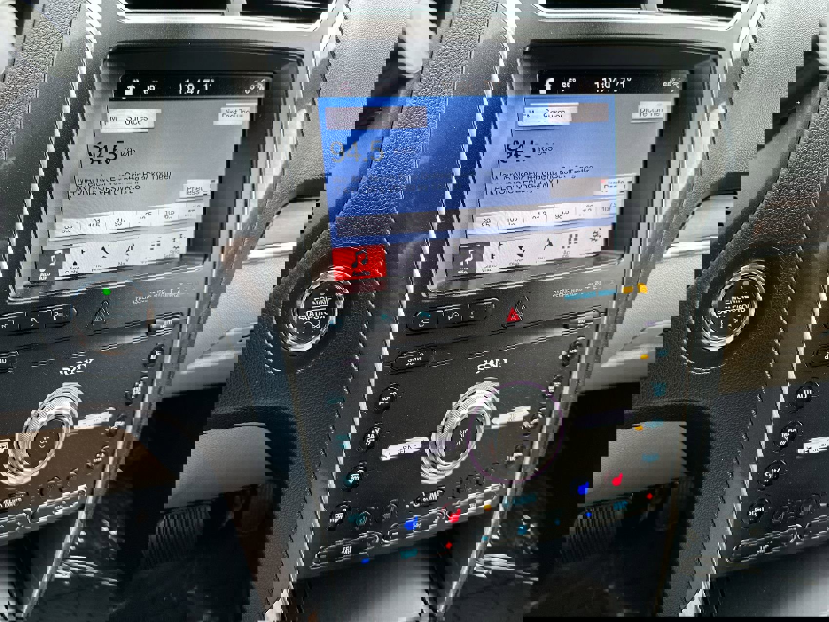 Used 2019 Ford Explorer Limited w/ Ford Safe & Smart Package image 15