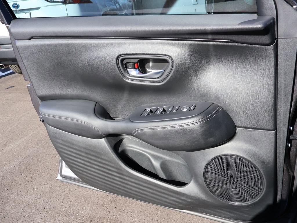 Certified 2024 Honda HR-V EX-L image 41