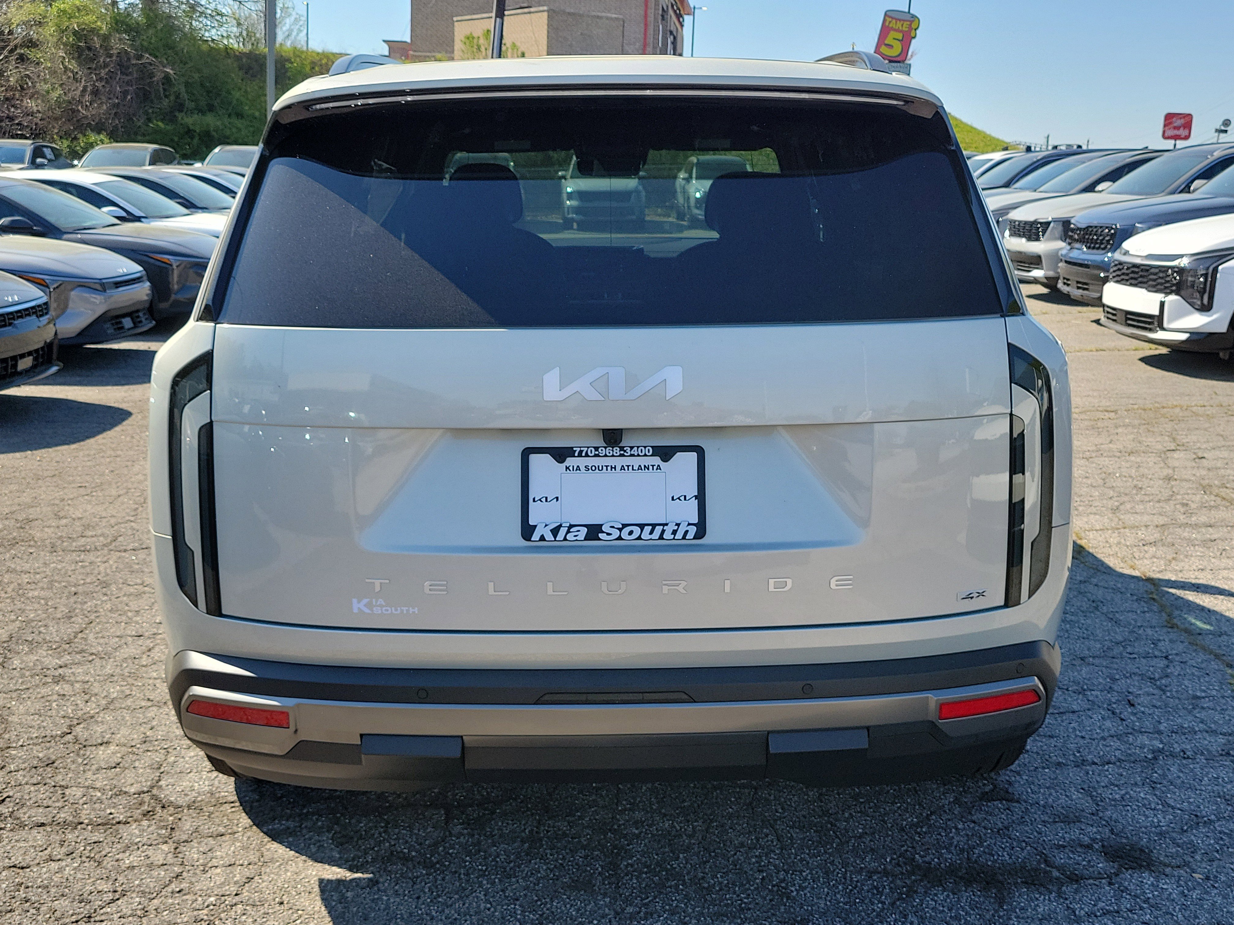 New 2027 Kia Telluride S image 5
