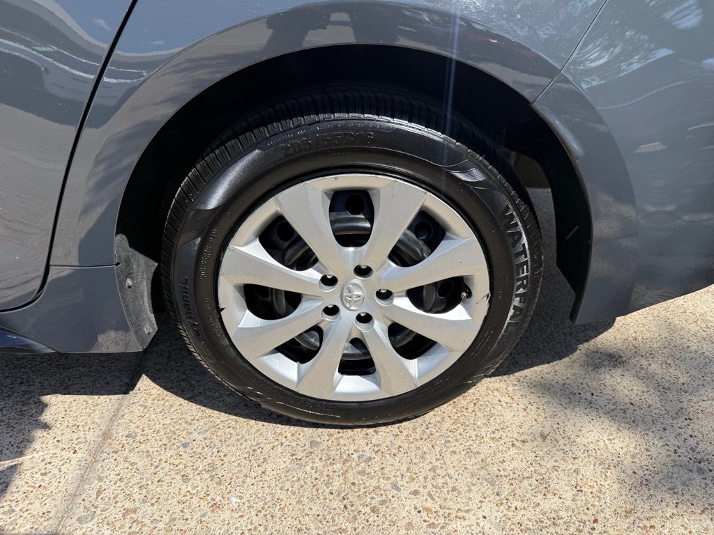 Used 2026 Toyota Corolla LE FWD image 11