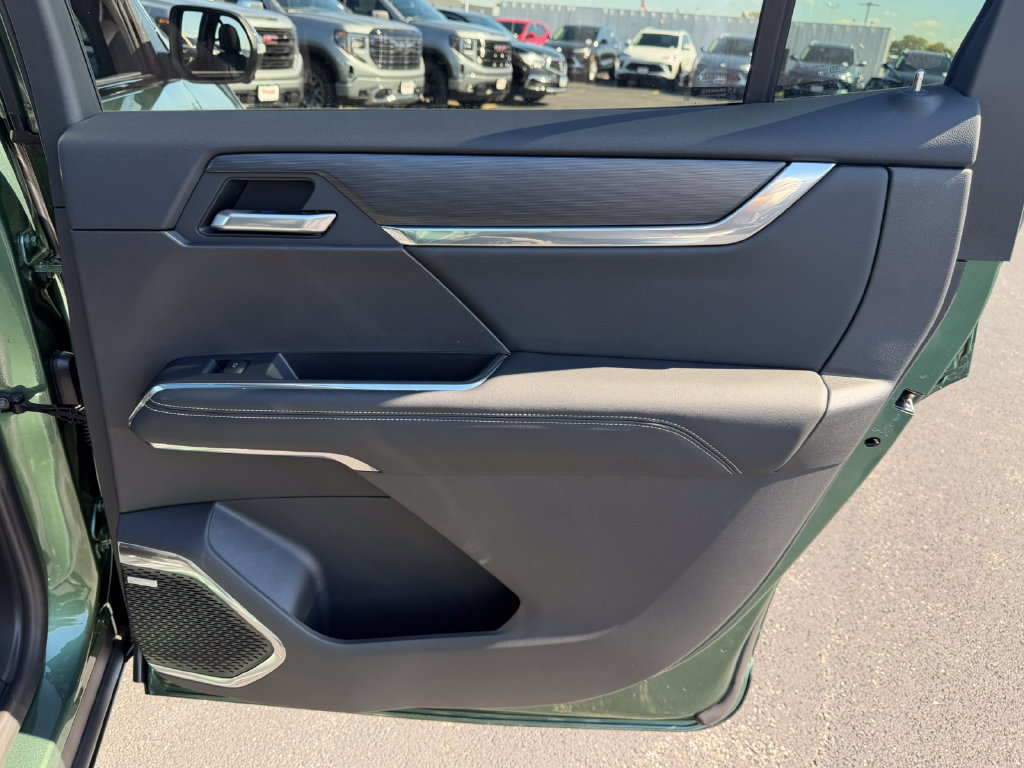 New 2027 GMC Acadia Elevation w/ Black Edition AWD/4WD image 38