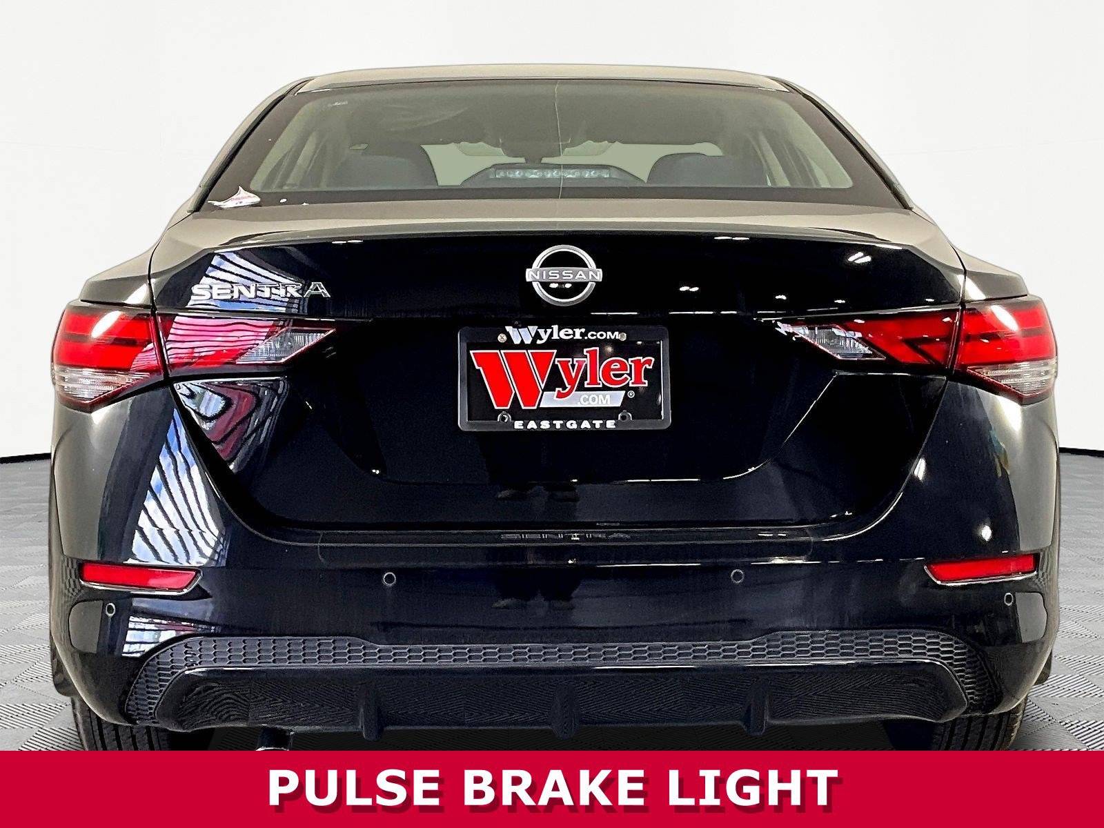 Certified 2025 Nissan Sentra S FWD image 5