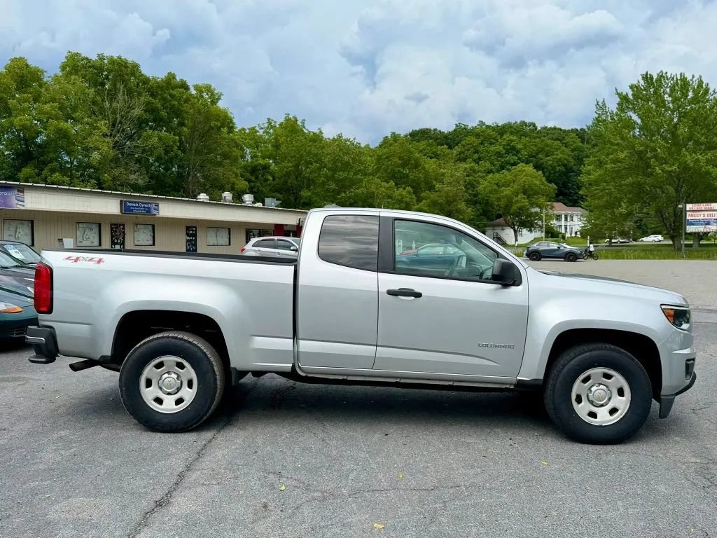 Used 2016 Chevrolet Colorado W/T w/ WT Convenience Package AWD/4WD image 9