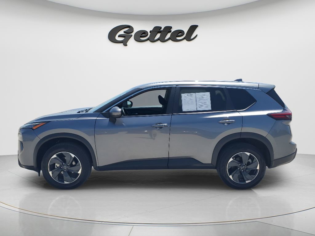 Used 2024 Nissan Rogue SV image 8