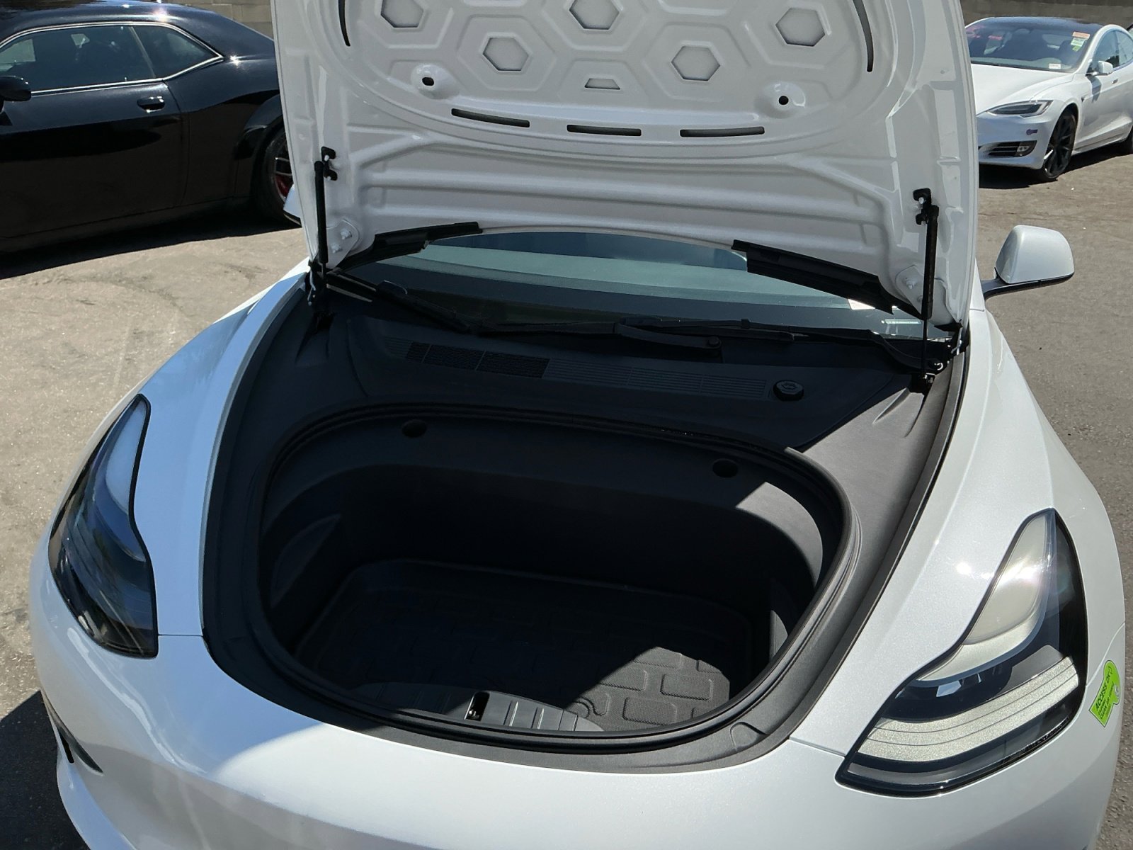 Used 2023 Tesla Model 3 Standard Range image 23