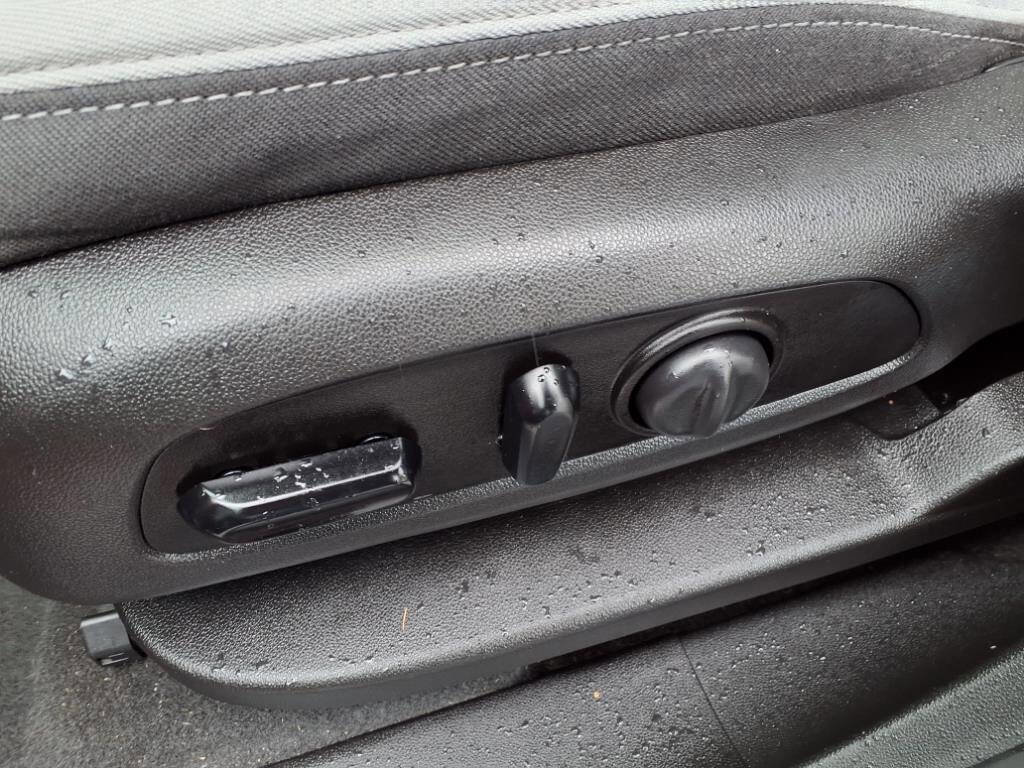 Used 2019 Chevrolet Equinox LT image 15