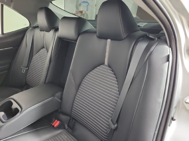 Used 2024 Toyota Camry SE FWD image 13