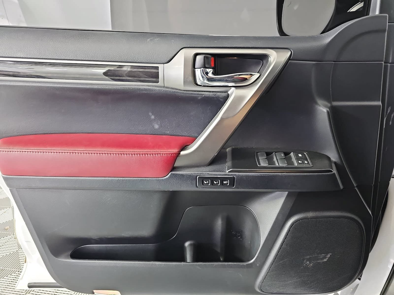 Used 2022 Lexus GX 460 Premium w/ Premium Package AWD/4WD image 25