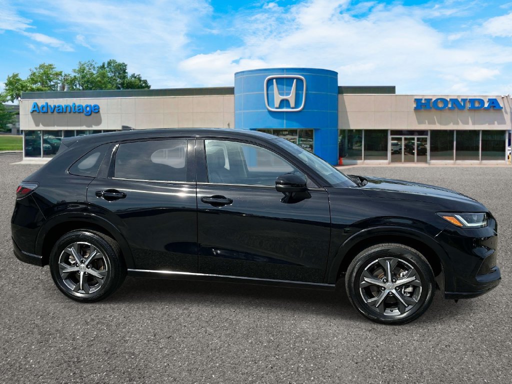 Certified 2025 Honda HR-V EX-L image 3