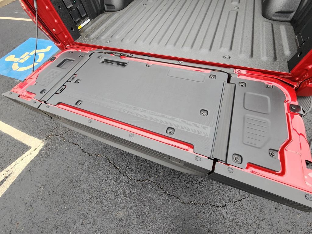 New 2025 Ford F150 Lariat w/ Equipment Group 502A High image 24