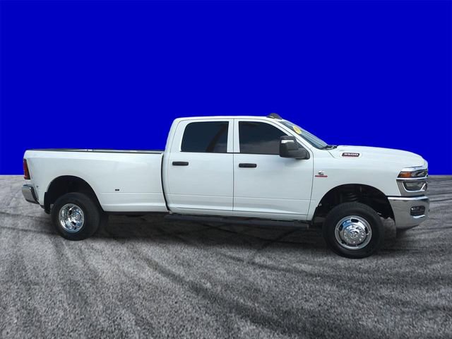 Used 2026 RAM 3500 Tradesman AWD/4WD image 3