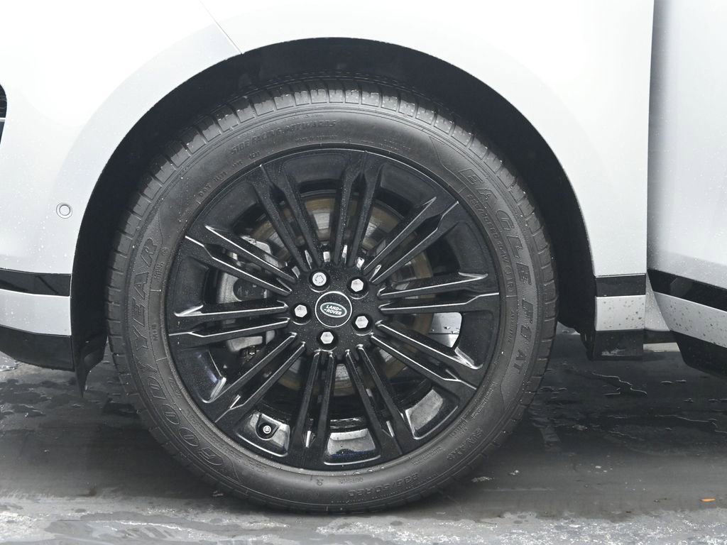 Used 2024 Land Rover Range Rover Evoque Dynamic SE image 36