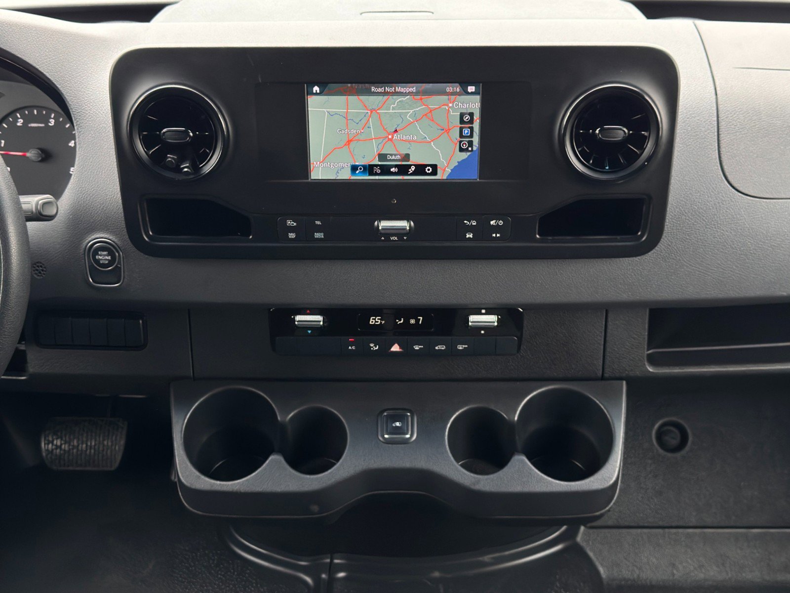 Used 2020 Mercedes-Benz Sprinter 3500 w/ Windows All Around Package image 23