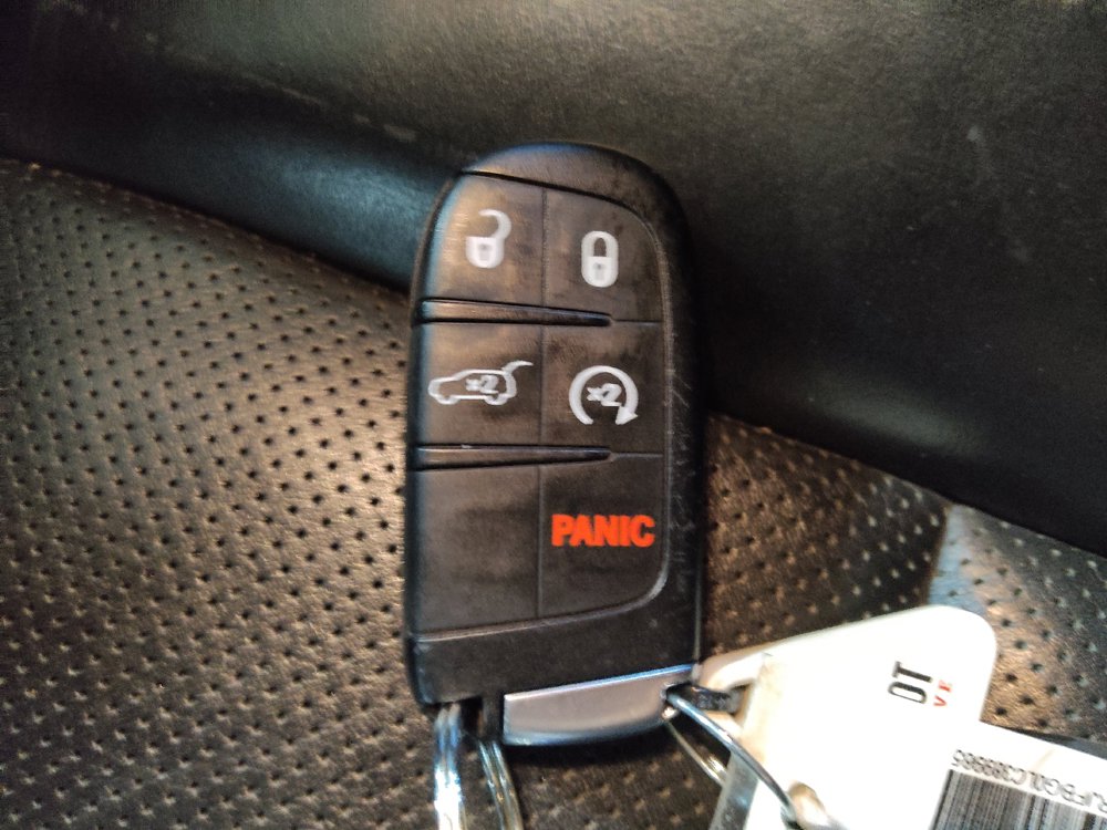 Used 2020 Jeep Grand Cherokee Limited w/ Luxury Group II AWD/4WD image 32