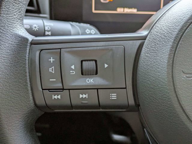 Used 2026 Nissan Kicks SV w/ SV Premium Package FWD image 25