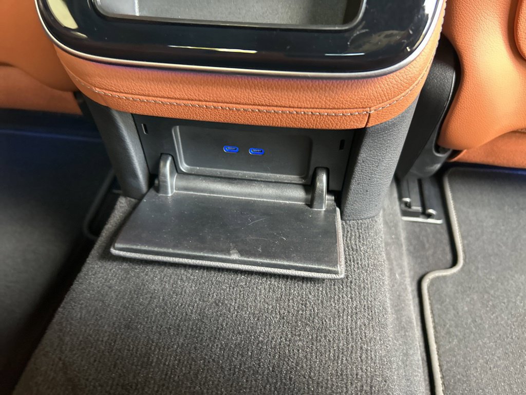 Used 2023 Mercedes-Benz S 500 4MATIC image 32