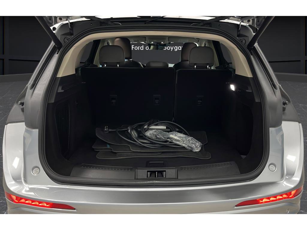 Used 2024 Lincoln Corsair Grand Touring w/ Equipment Group 301A image 26