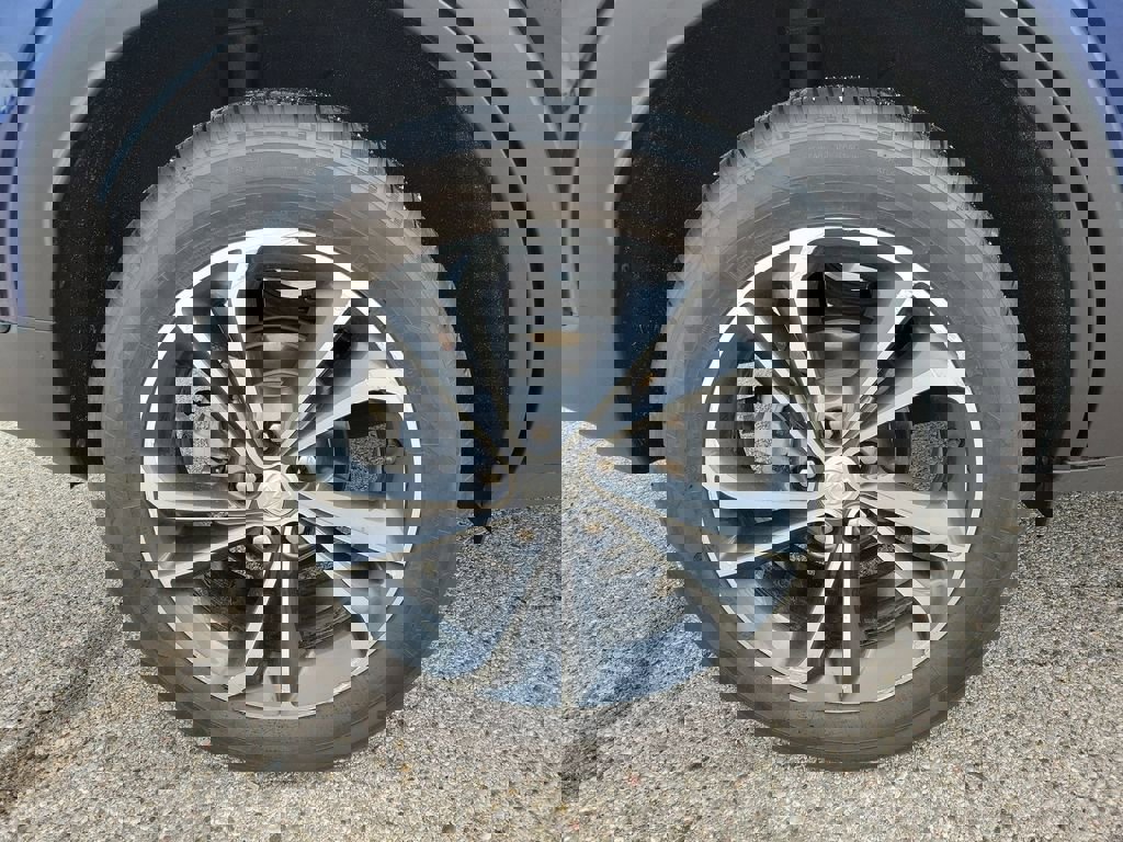 Used 2023 Buick Encore GX Select image 5