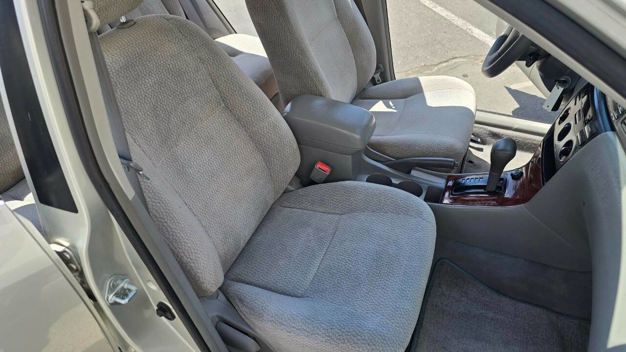 Used 2003 Toyota Corolla LE FWD image 14