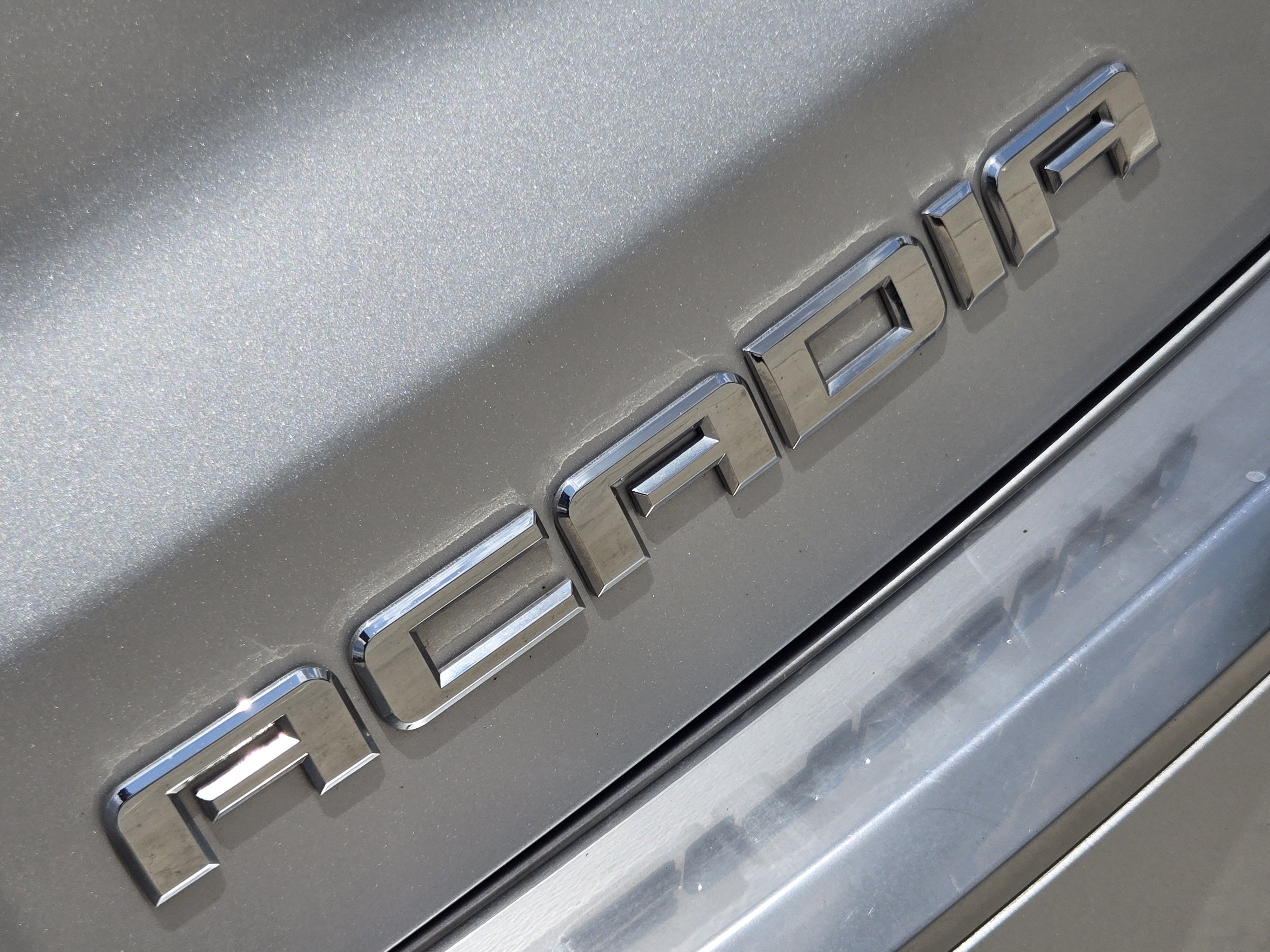 Used 2014 GMC Acadia Denali FWD image 32