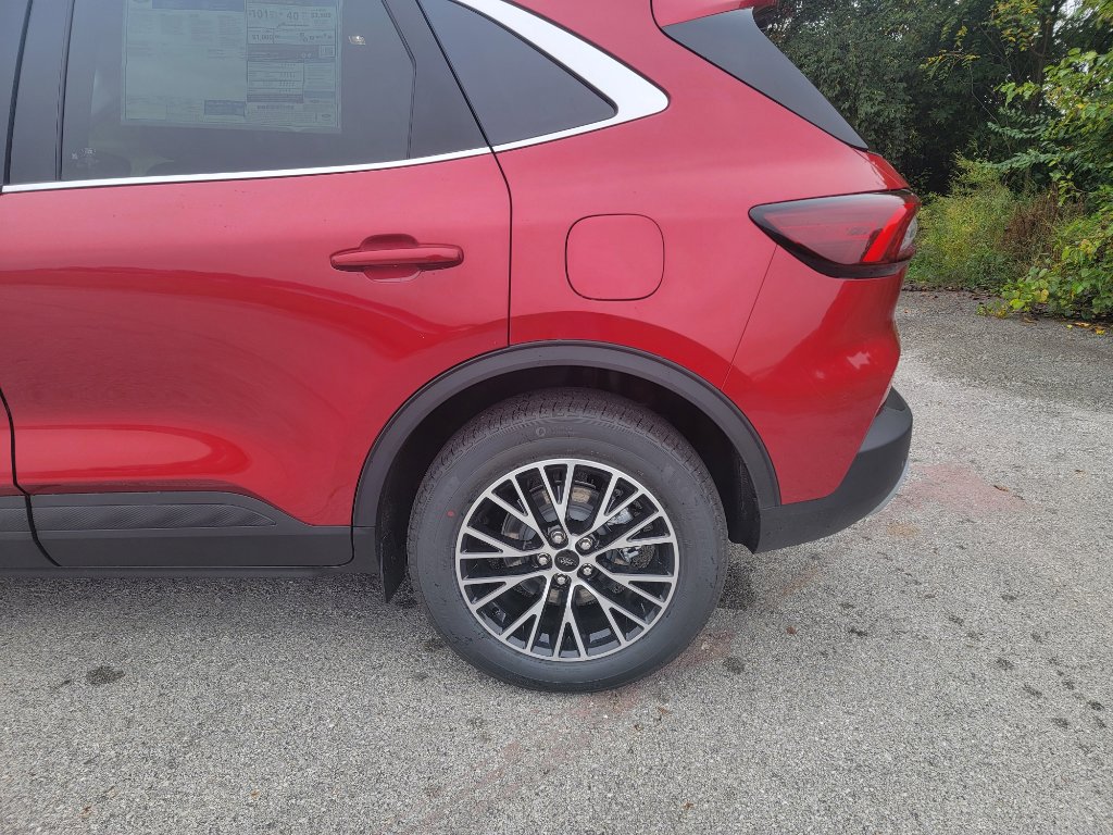 New 2026 Ford Escape SE image 10