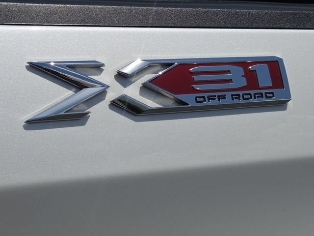 Used 2020 GMC Sierra 1500 SLT w/ SLT Premium Plus Package AWD/4WD image 11
