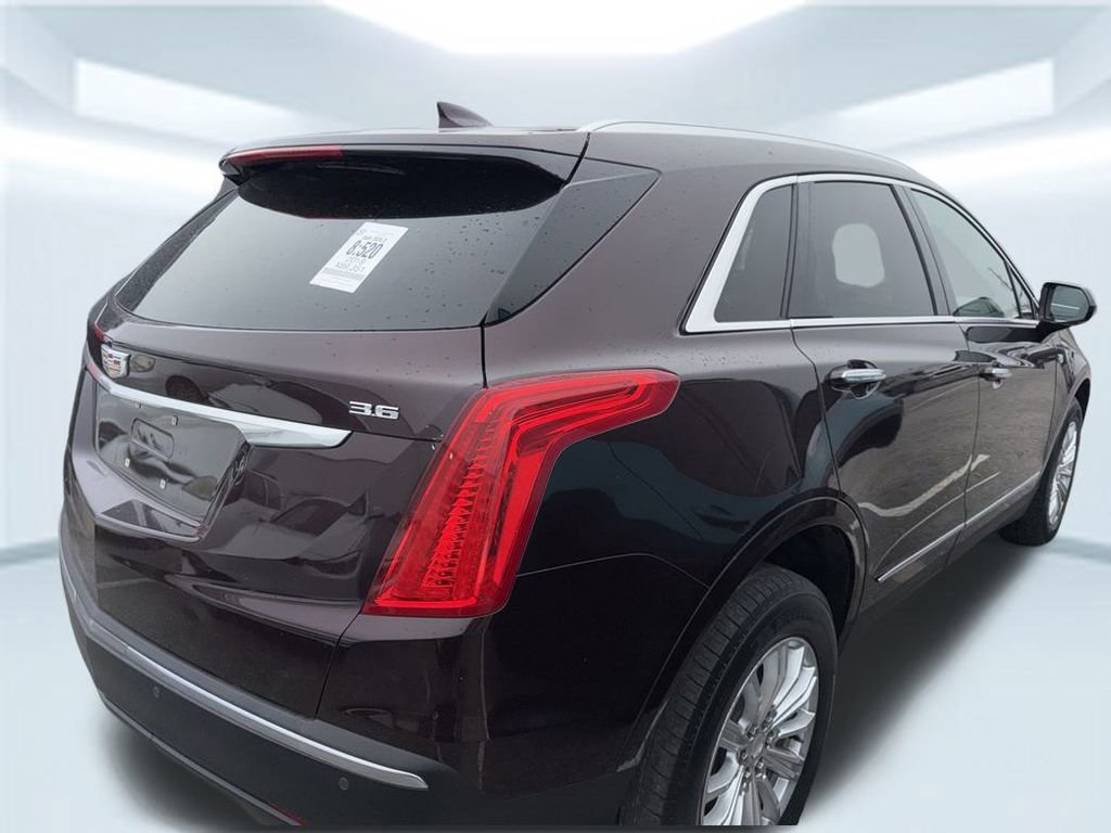 Used 2018 Cadillac XT5 FWD w/ LPO, Wheel Lock Package image 7
