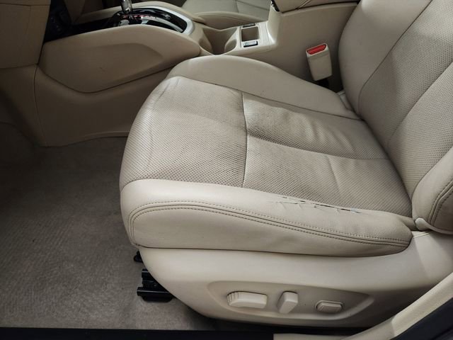 Used 2016 Nissan Rogue SL w/ SL Premium Package image 24