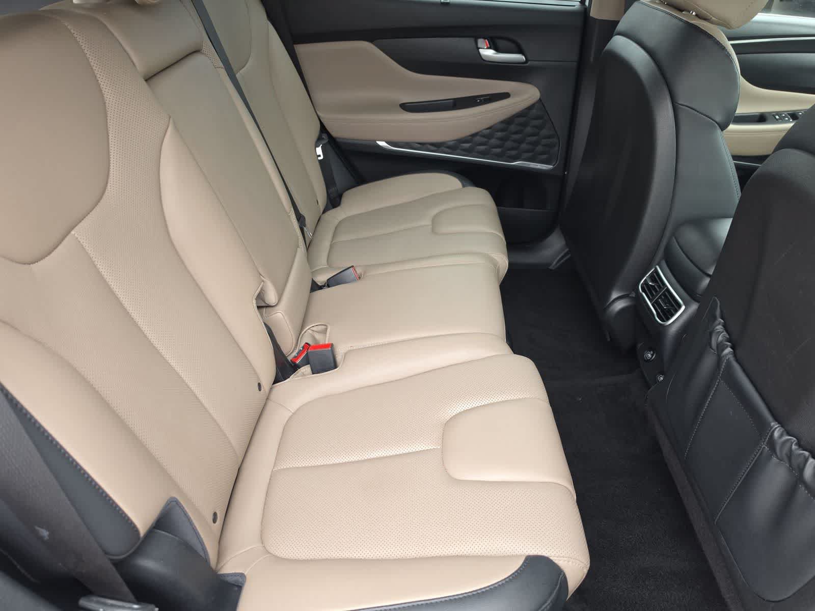 Used 2023 Hyundai Santa Fe SEL Premium w/ Cargo Package AWD/4WD image 17