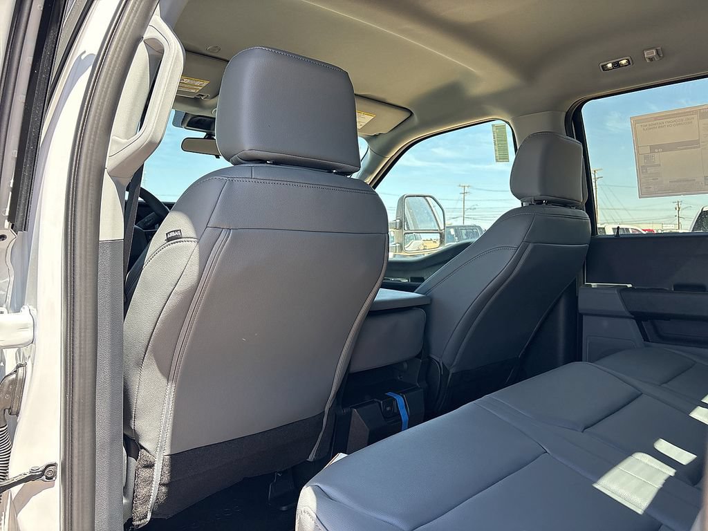 New 2026 Ford F550 4x4 Crew Cab Super Duty image 16