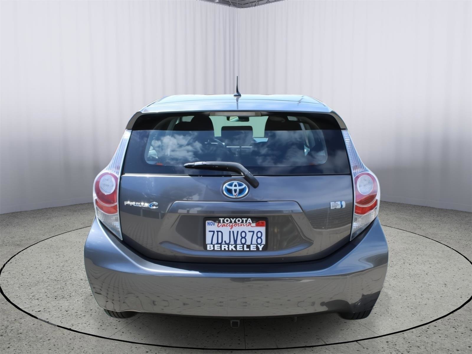 Used 2013 Toyota Prius C Two image 7