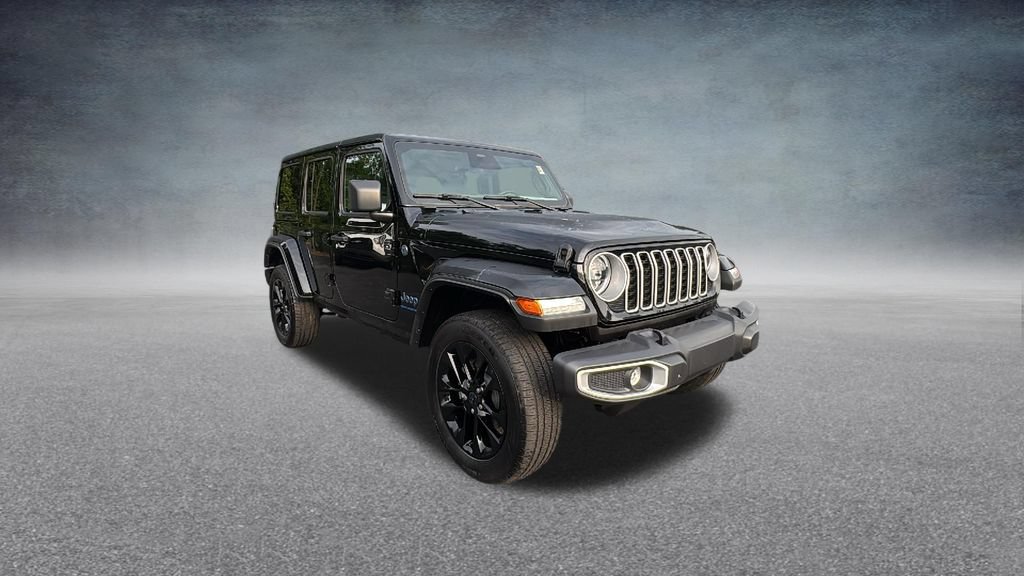 Used 2025 Jeep Wrangler Unlimited Sahara w/ Safety Group AWD/4WD image 3