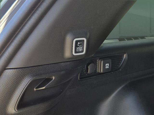 New 2026 Jeep Grand Cherokee Limited RWD image 8