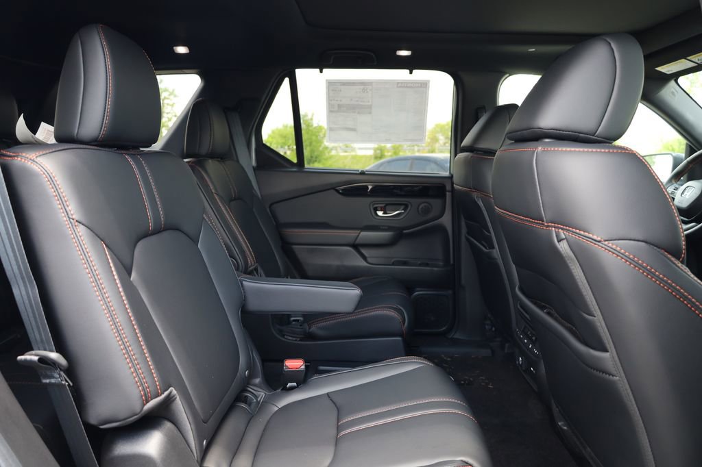 New 2025 Honda Pilot TrailSport image 34