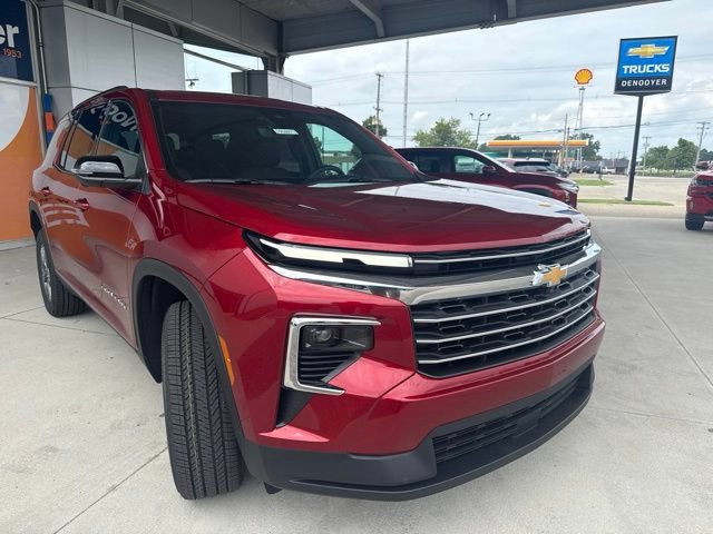 New 2026 Chevrolet Traverse LT w/ Driver Confidence Package AWD/4WD image 3