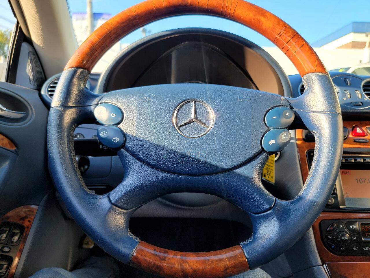 Used 2004 Mercedes-Benz CLK 500 Cabriolet image 28