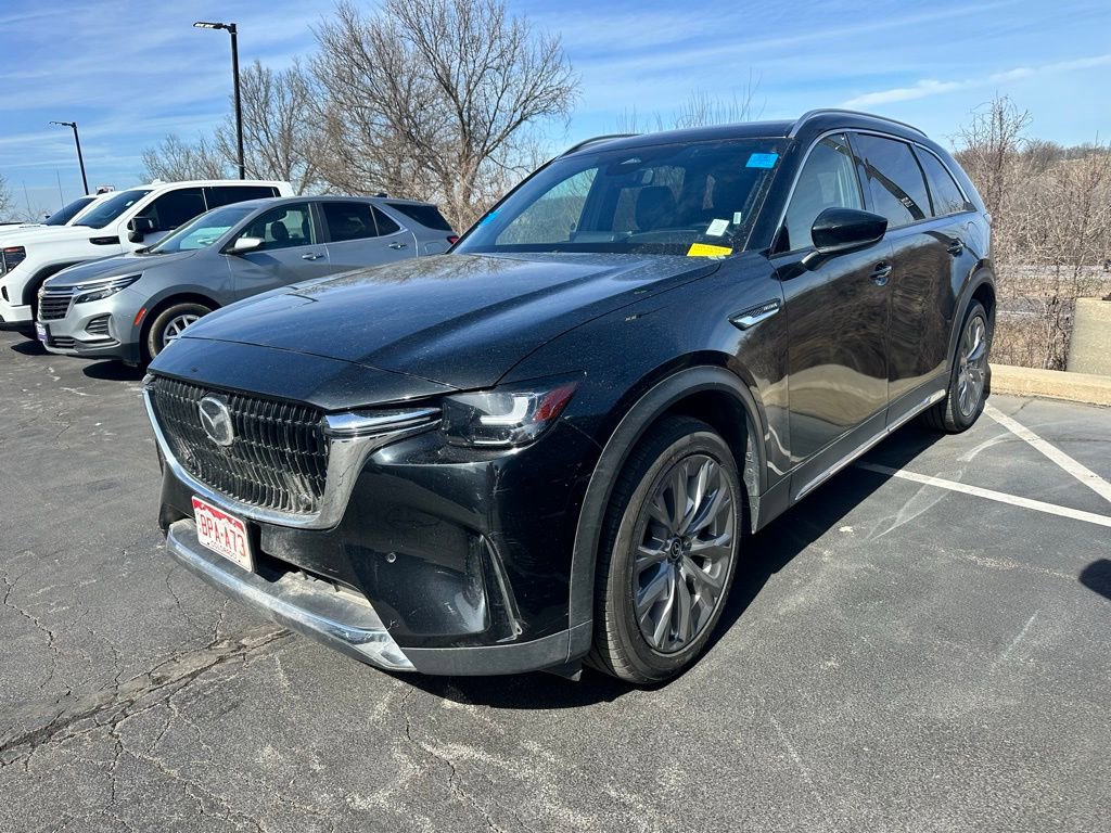 Used 2025 MAZDA CX-90 3.3 Turbo w/ Premium Plus Pkg image 4