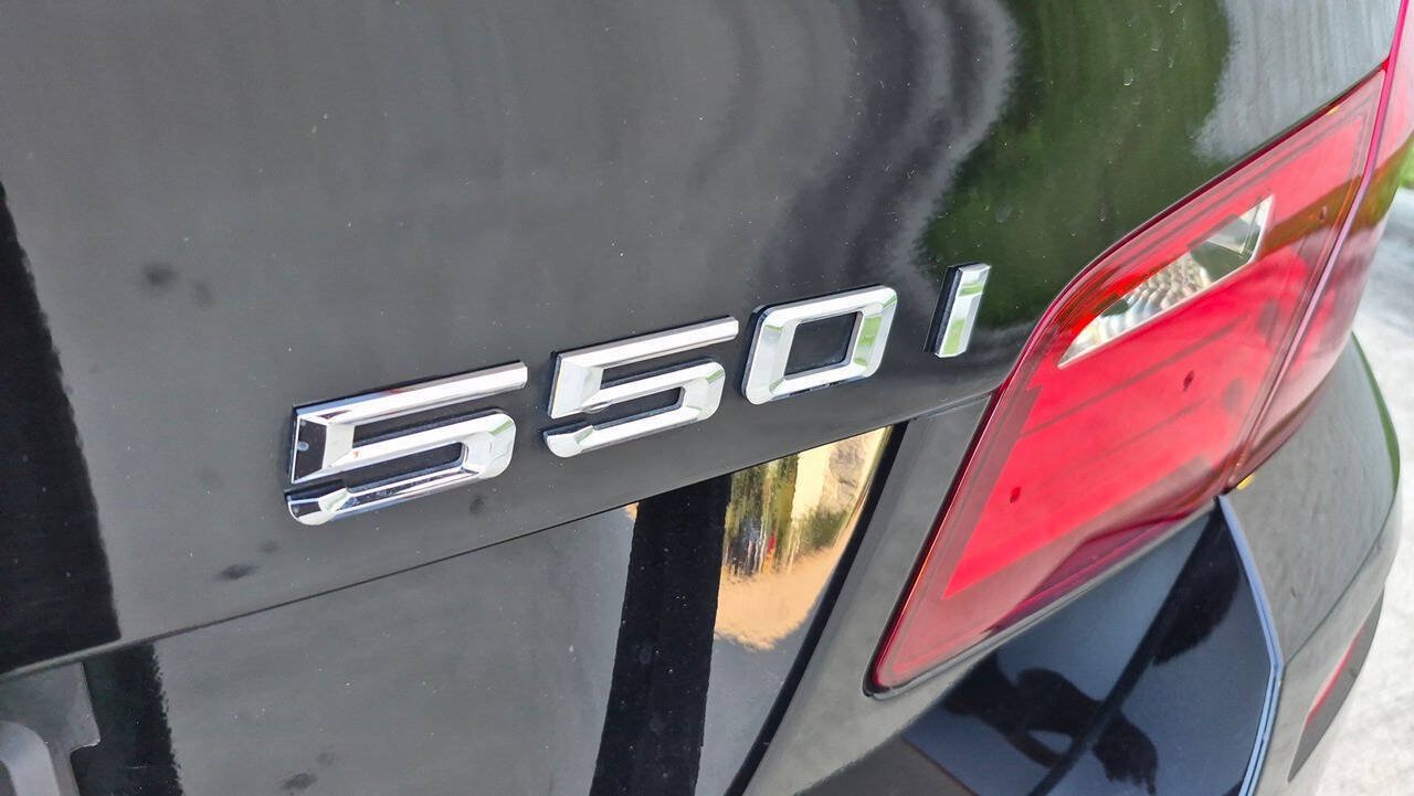 Used 2013 BMW 550i xDrive Sedan AWD/4WD image 26