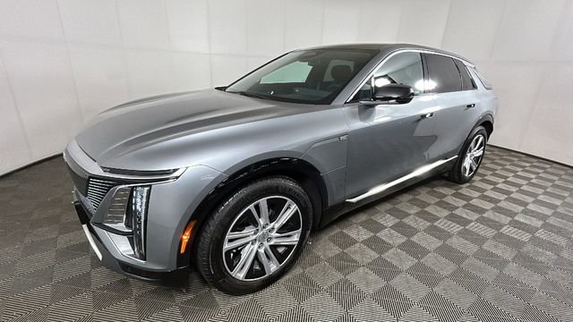 Used 2024 Cadillac Lyriq Tech RWD image 7