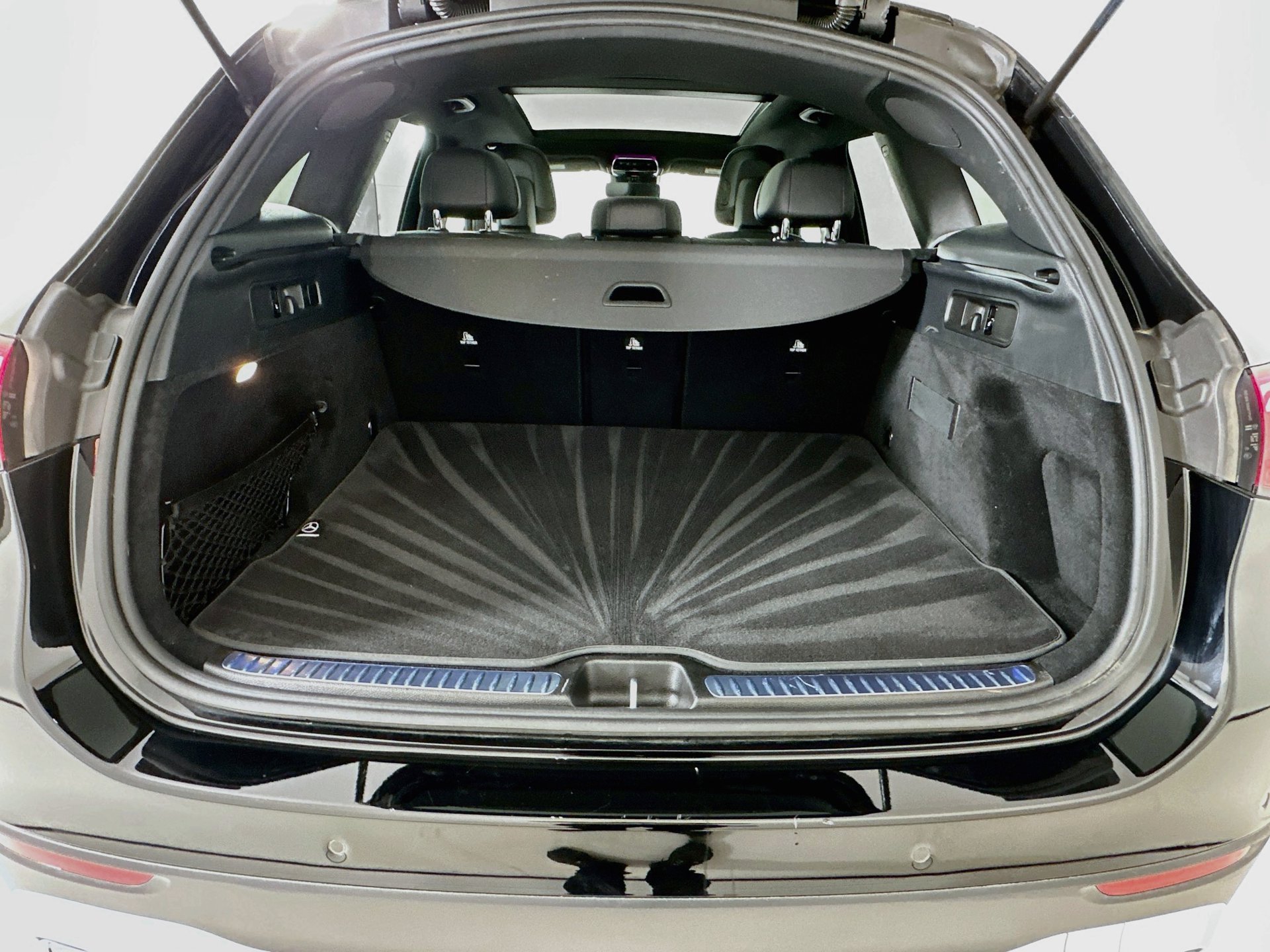 Certified 2024 Mercedes-Benz GLC 300 4MATIC image 29