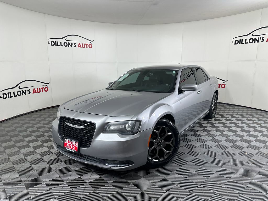 Used 2016 Chrysler 300 S image 1