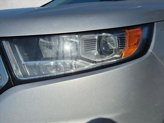 Used 2018 Ford Edge SEL AWD/4WD image 2