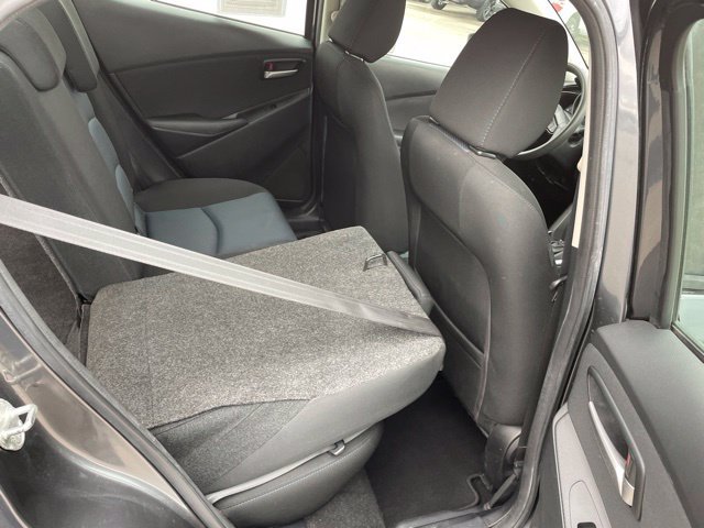 Used 2019 Toyota Yaris LE FWD image 52